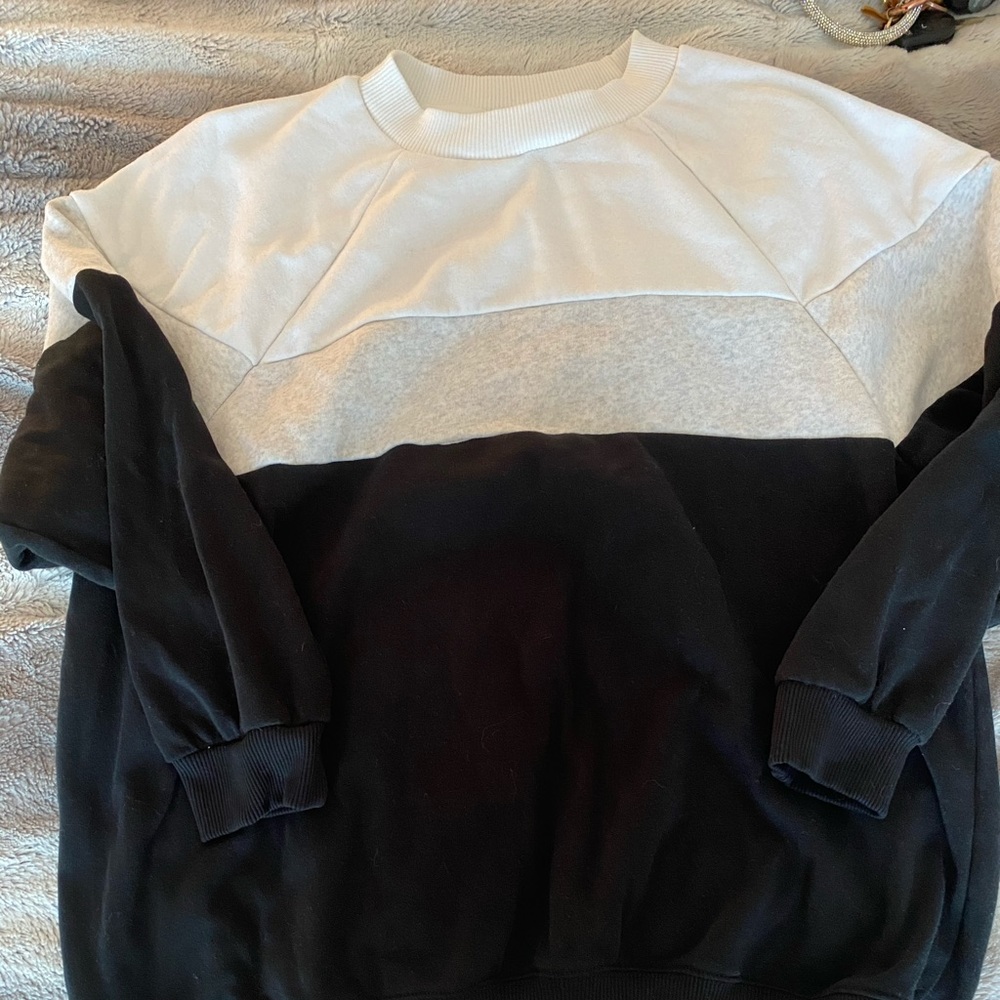 american eagle crew neck